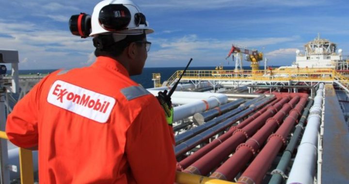 Algeria Signs Gas Field Deal with Oil Giant ExxonMobil