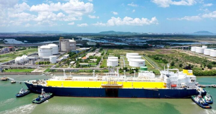Vietnam’s PV GAS Signs First Long-Term LNG Supply Deal with Shell